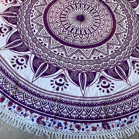 Gorgeous Handmade Tapesty - Picture 4 of 5